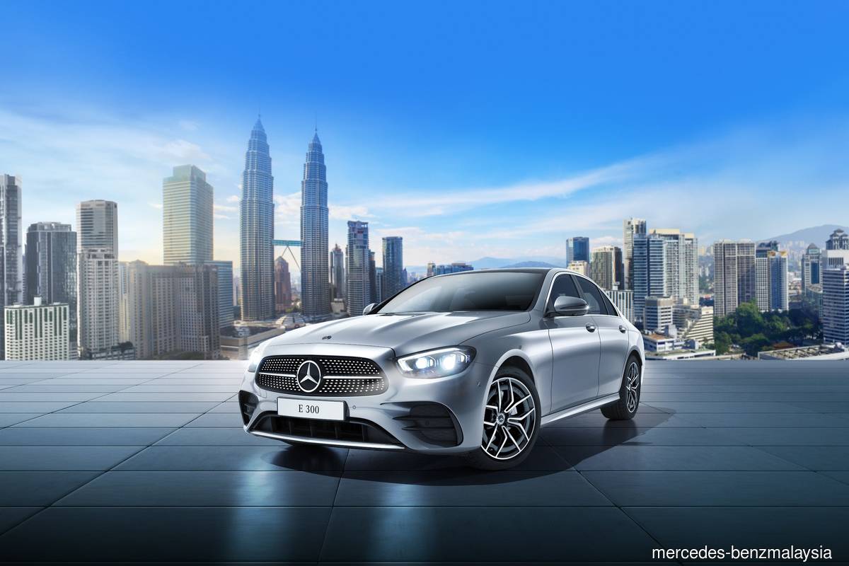 An artist impression of the Mercedes-Benz E 300 AMG Line. (Photo credit: Mercedes-Benz Malaysia)